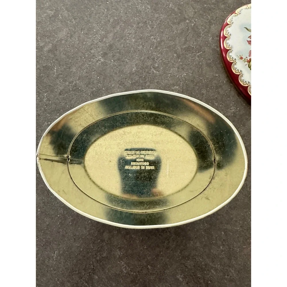 Vintage Daher Floral Tin Oval Container Made in England Burgundy Gold 6in EUC